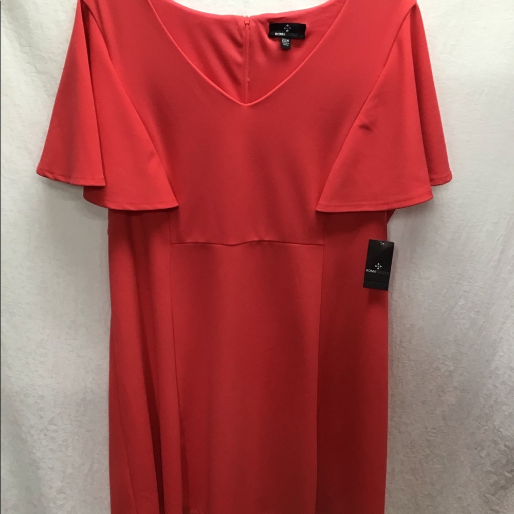 Ronni Nicole pretty coral dress. NWT. Size 22W